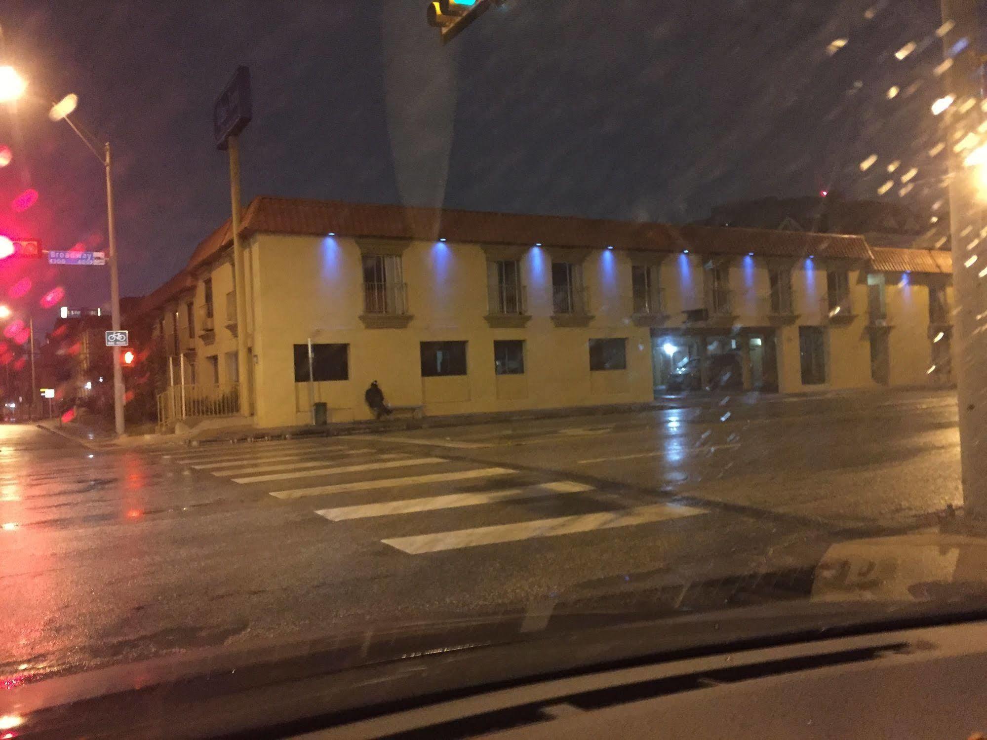 סן אנטוניו The Inn At Alamo / Riverwalk / Convention Center מראה חיצוני תמונה