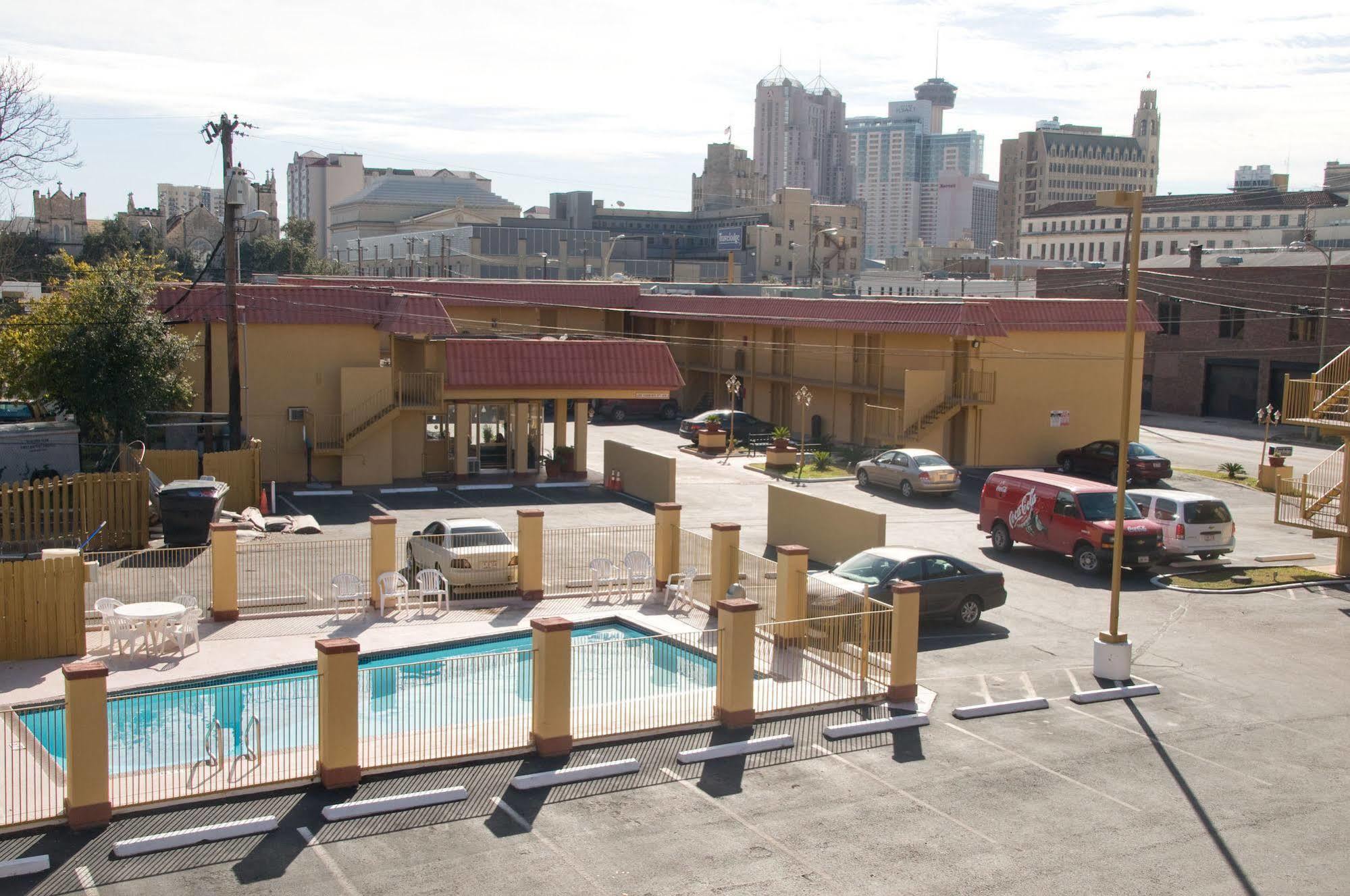 סן אנטוניו The Inn At Alamo / Riverwalk / Convention Center מראה חיצוני תמונה